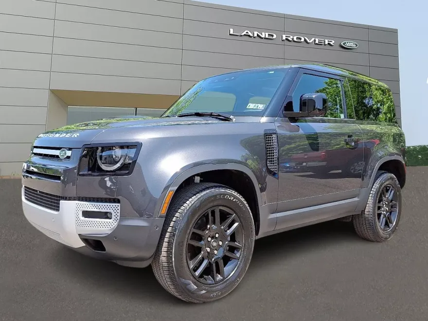 2024 Land Rover Defender S photo 1