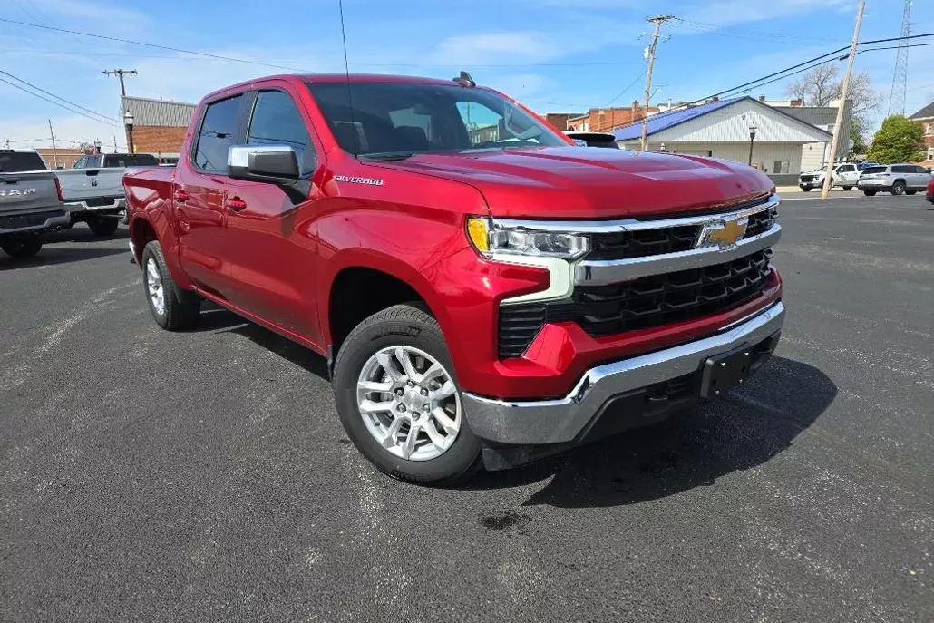 2024 Chevrolet Silverado 1500 LT photo 1