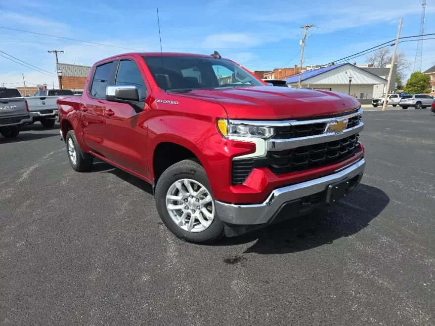 2024 Chevrolet Silverado 1500 LT photo 1