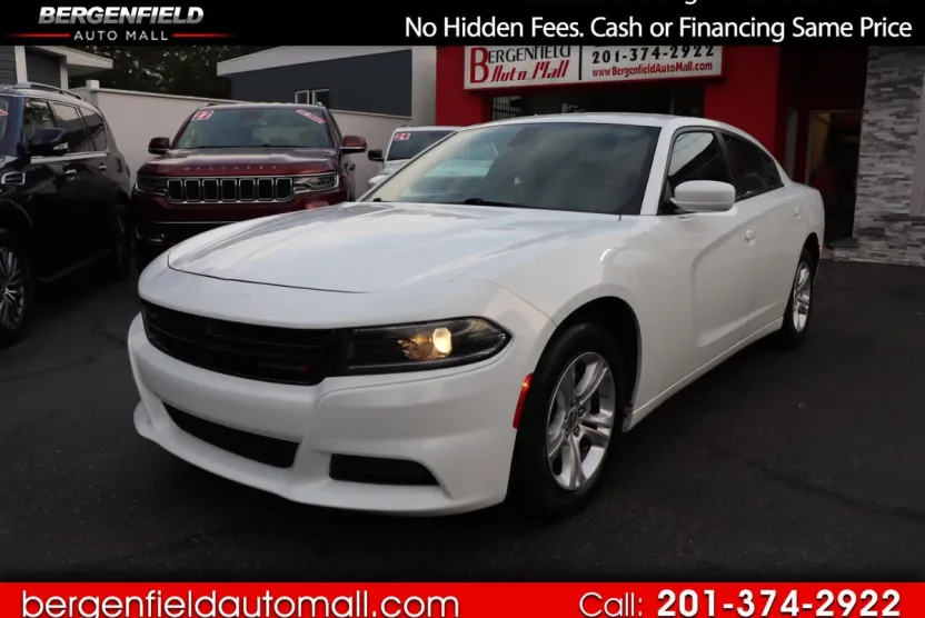 2022 Dodge Charger SXT photo 1