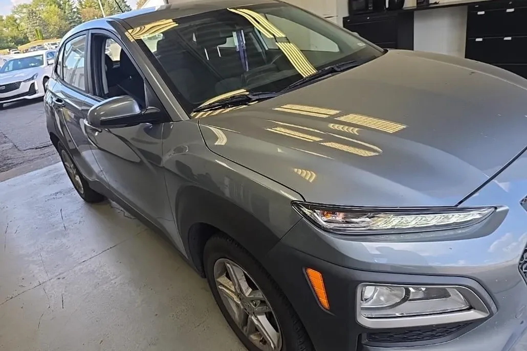 2021 Hyundai Kona SE photo 1
