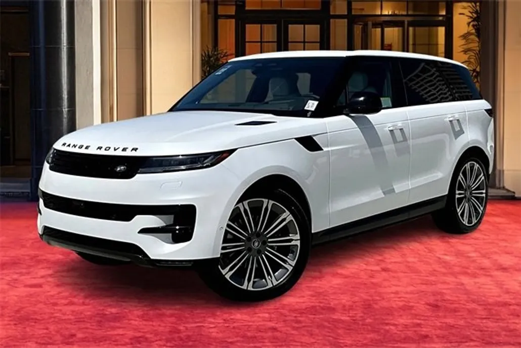 2025 Land Rover Range Rover Sport P360 SE photo 1