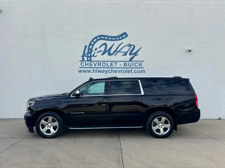 2017 Chevrolet Suburban Premier photo 1