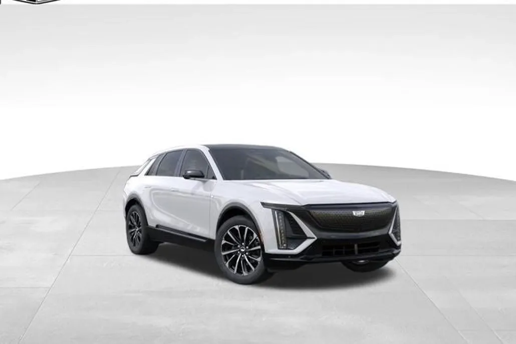 2025 Cadillac Lyriq Sport photo 1