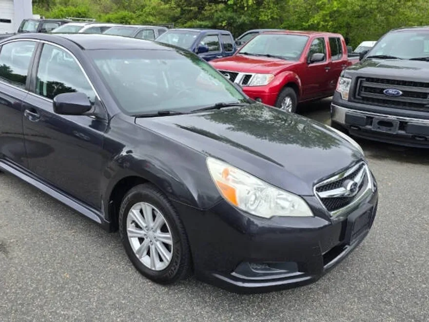 2012 Subaru Legacy 2.5i Premium photo 1