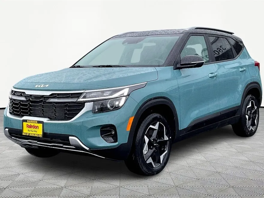 2025 Kia Seltos S photo 1