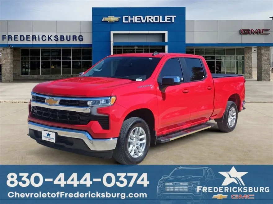 2024 Chevrolet Silverado 1500 LT photo 1