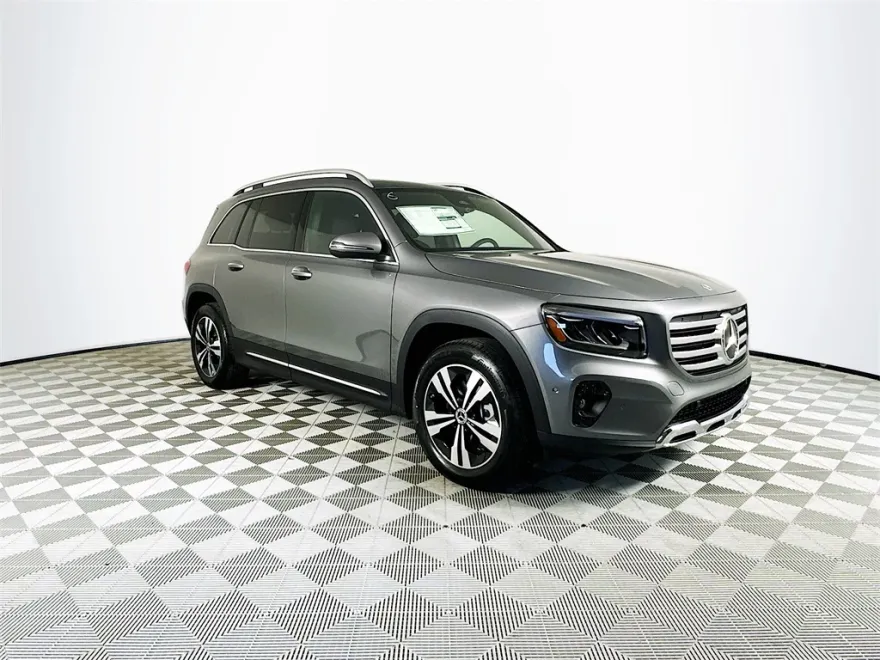 2025 Mercedes Benz GLB 250 photo 1
