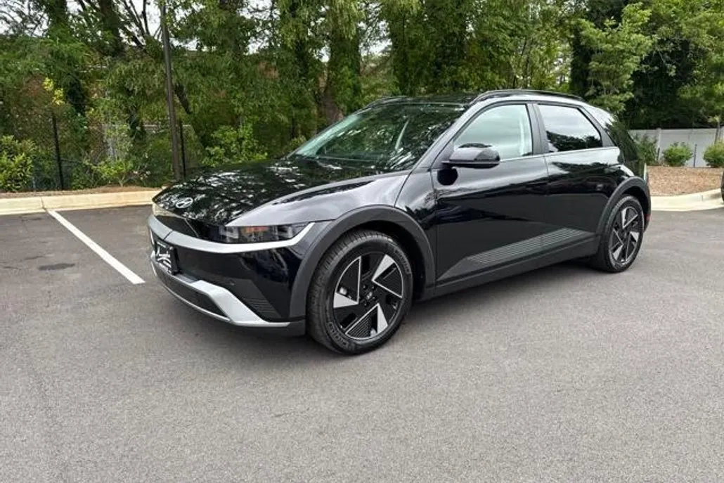 2025 Hyundai Ioniq 5 SEL photo 1