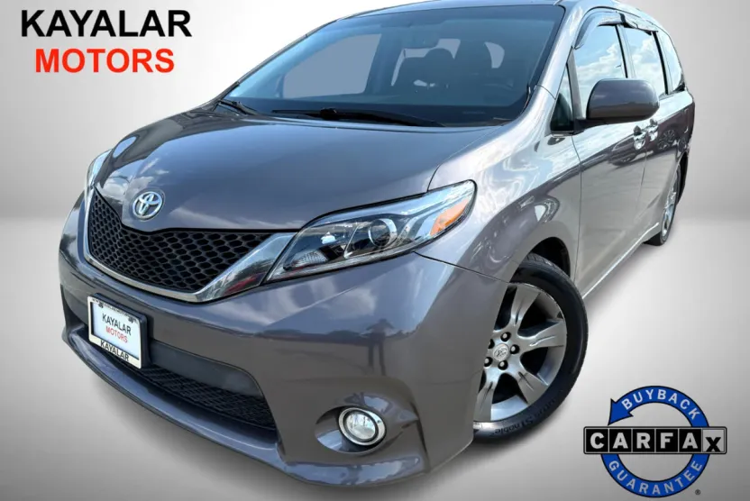 2015 Toyota Sienna photo 1