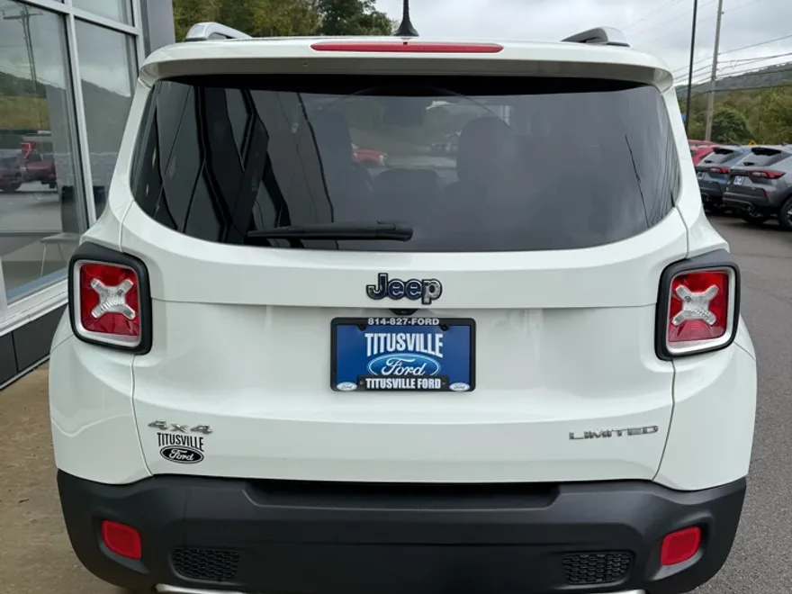 2015 Jeep Renegade Limited photo 1