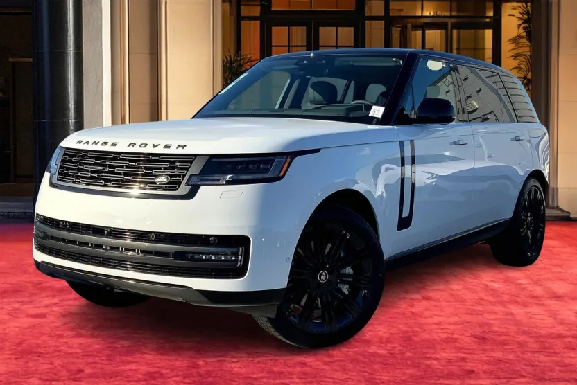 2025 Land Rover Range Rover SE photo 1