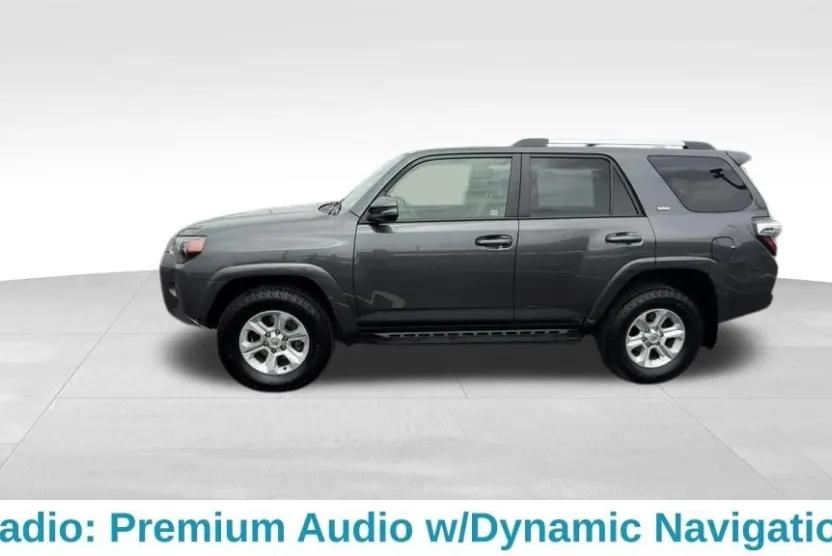 2022 Toyota 4Runner SR5 Premium photo 1