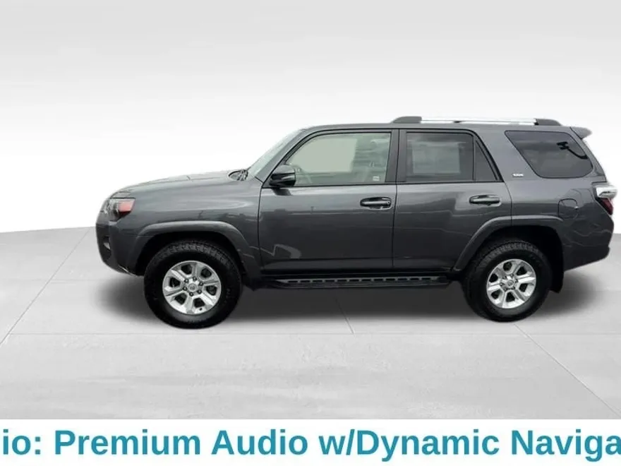 2022 Toyota 4Runner SR5 Premium photo 1