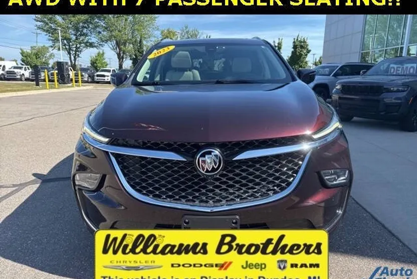 2023 Buick Enclave Avenir photo 1
