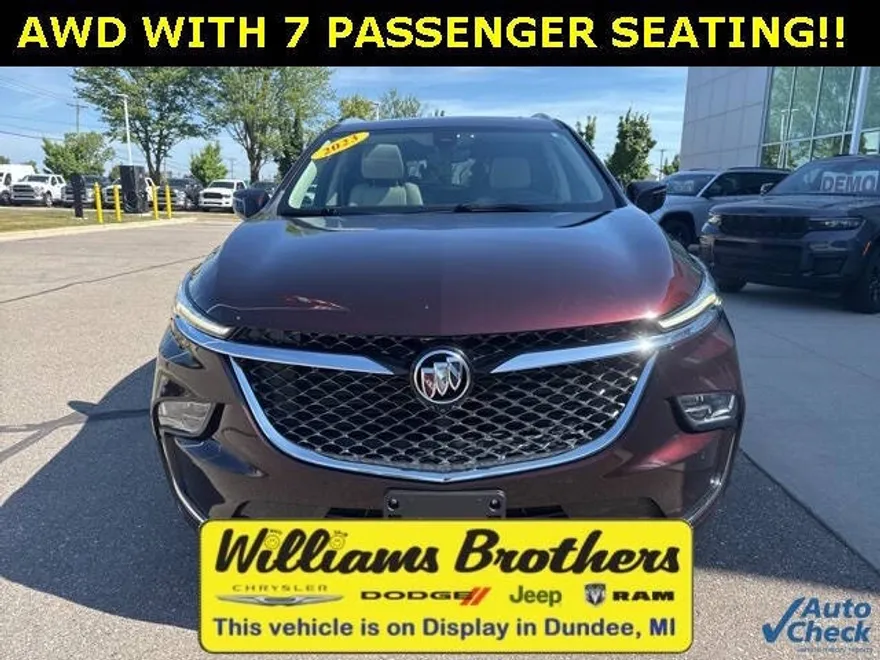 2023 Buick Enclave Avenir photo 1