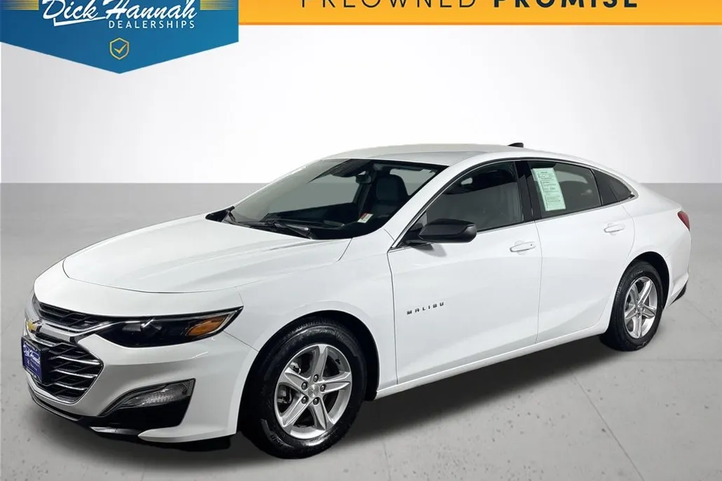 2023 Chevrolet Malibu LS photo 1
