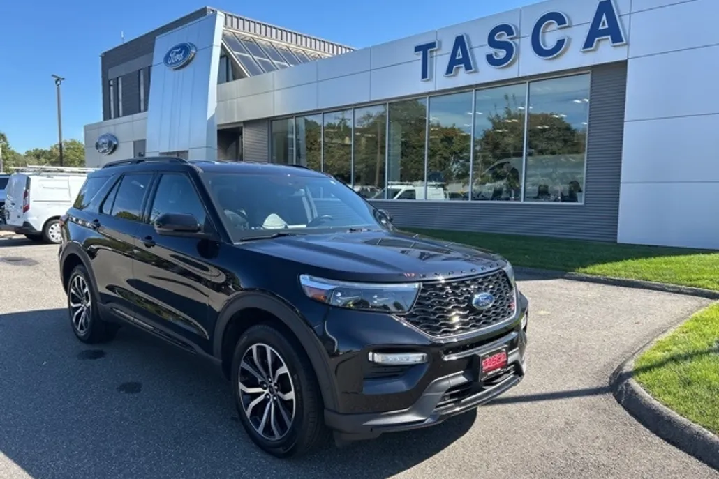2020 Ford Explorer ST photo 1