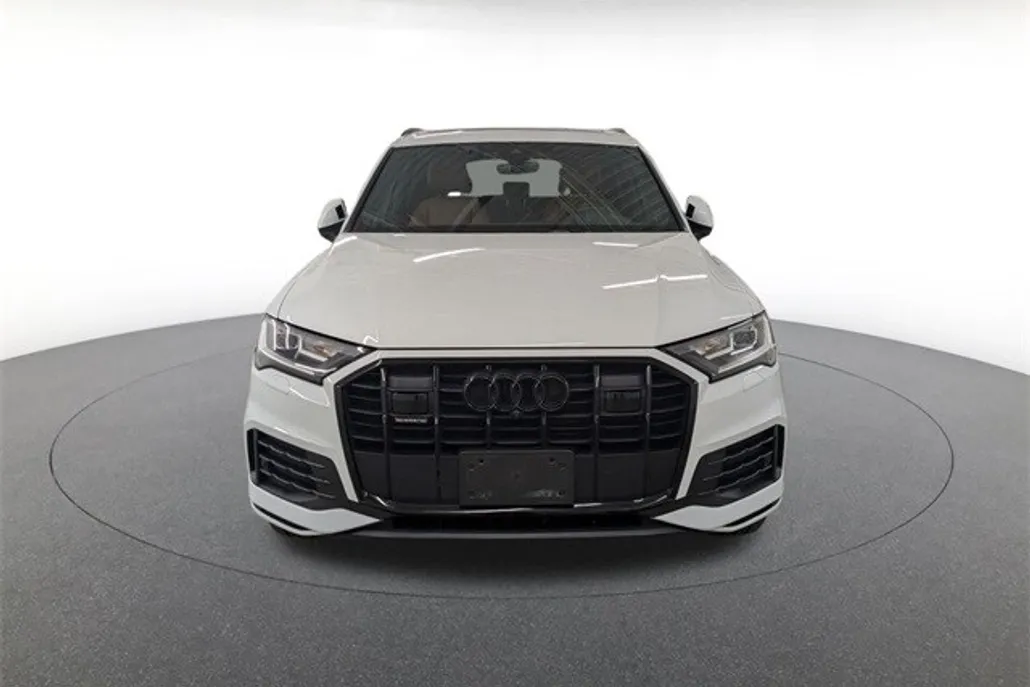 2022 Audi Q7 45 Premium Plus photo 1