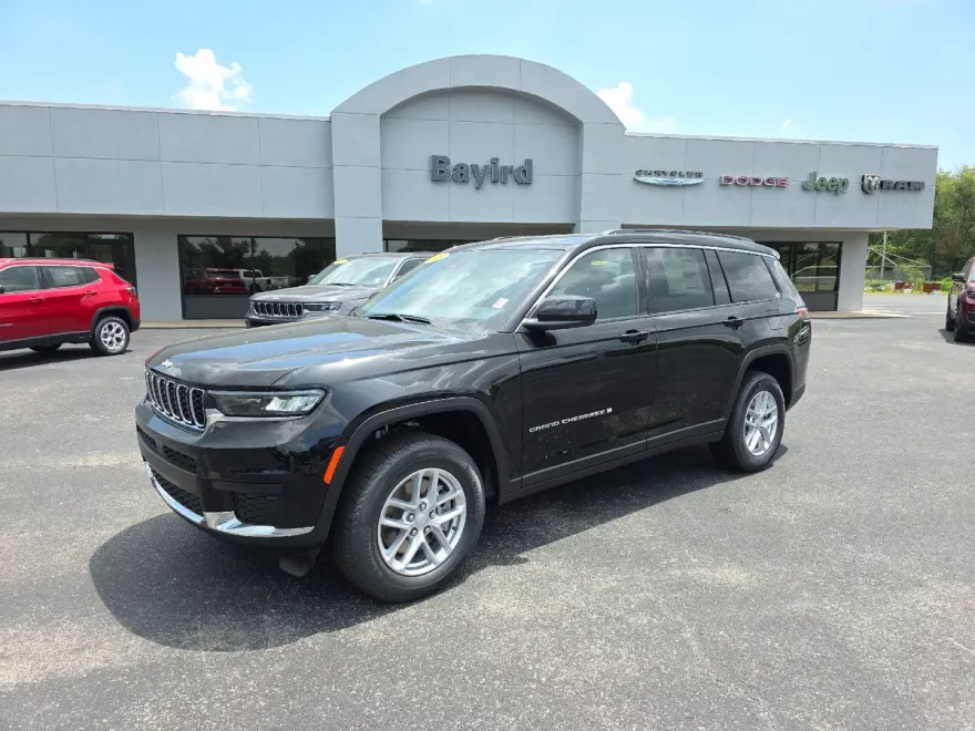2025 Jeep Grand Cherokee Laredo X photo 1