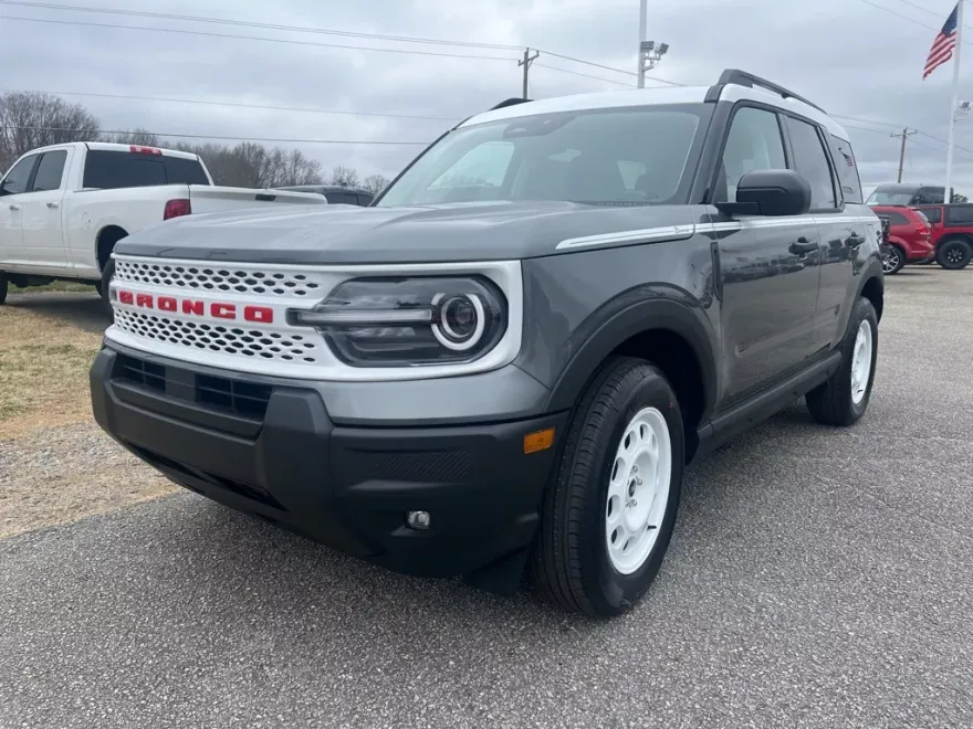 2025 Ford Bronco Sport Heritage photo 1