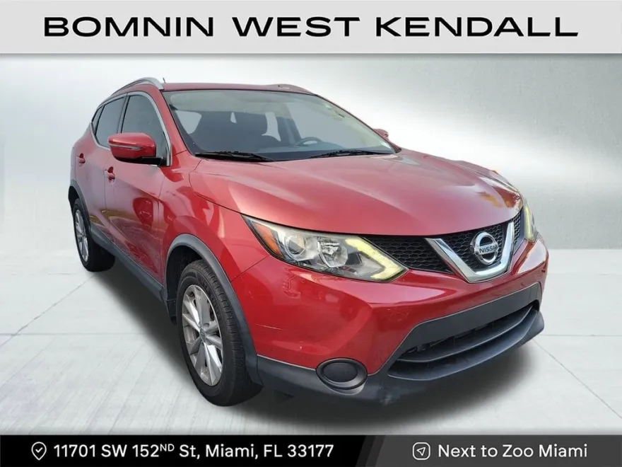 2017 Nissan Rogue Sport SV photo 1