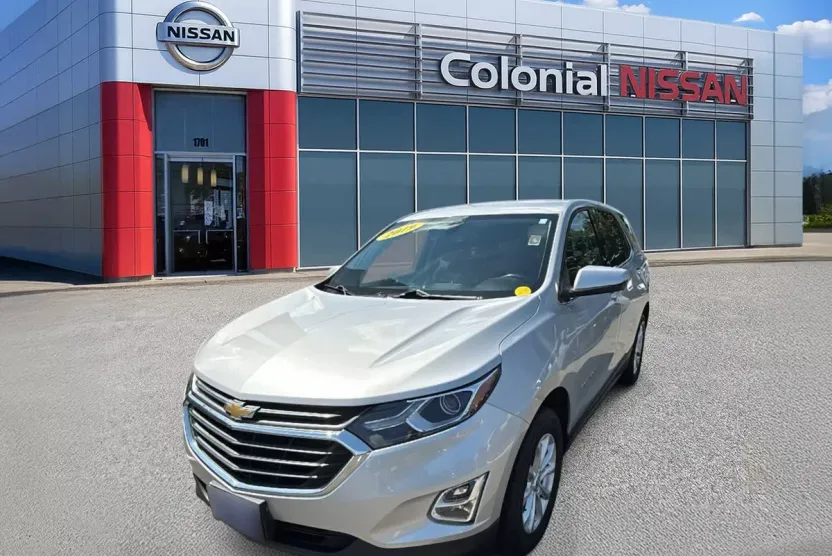 2019 Chevrolet Equinox LT photo 1
