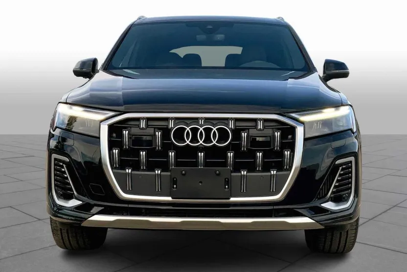2025 Audi Q7 Premium Plus photo 1