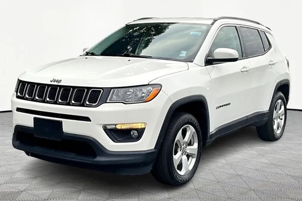 2019 Jeep Compass Latitude photo 1