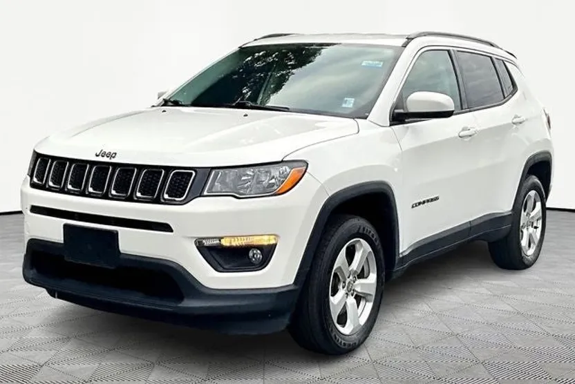 2019 Jeep Compass Latitude photo 1