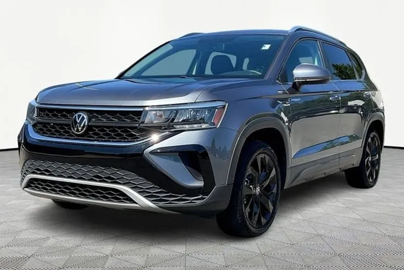 2022 Volkswagen Taos SE photo 1