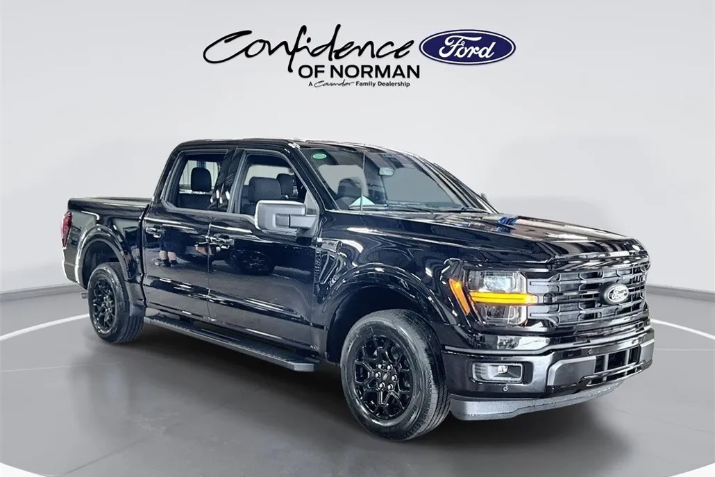 2025 Ford F-150 XLT photo 1