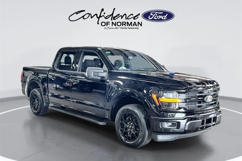 2025 Ford F-150 XLT photo 1