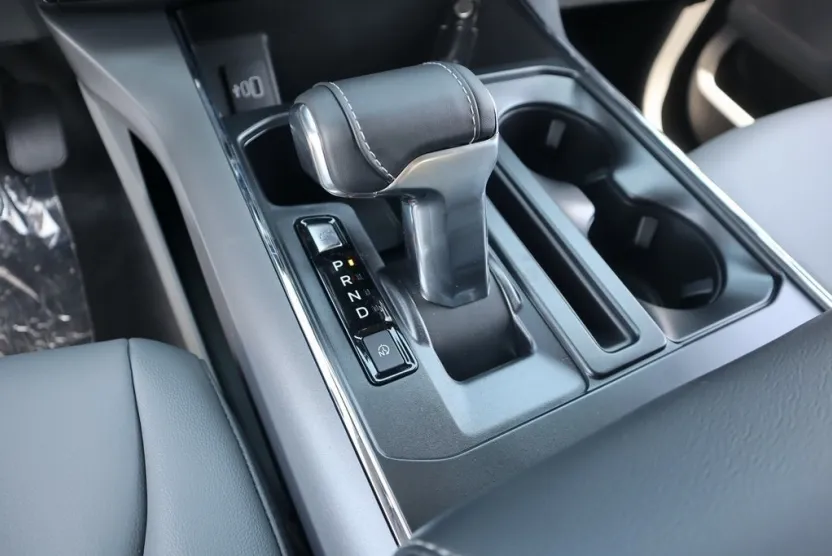 2025 Ford F-150 Lightning photo 1