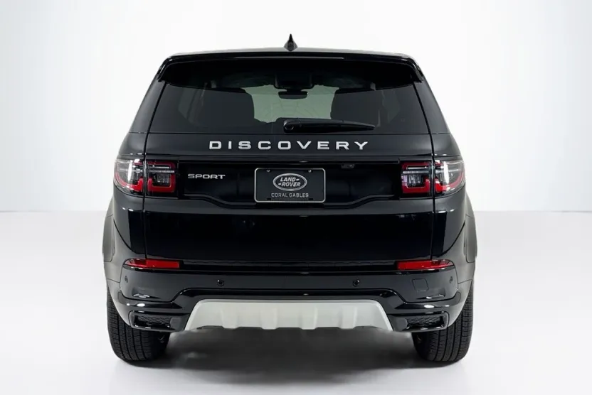 2024 Land Rover Discovery Sport S photo 1
