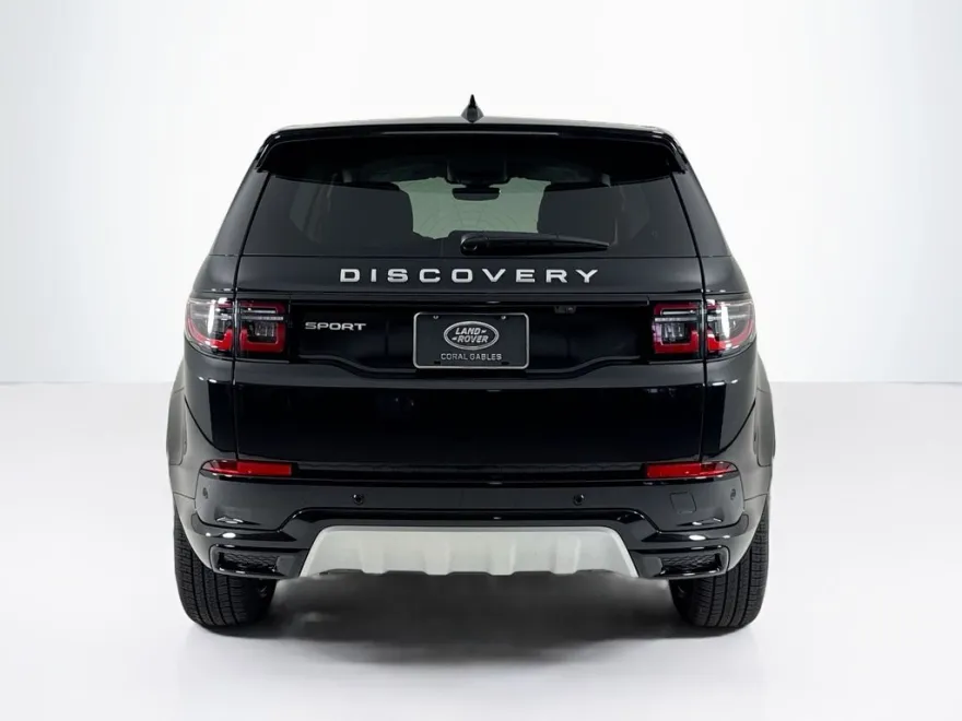 2024 Land Rover Discovery Sport S photo 1