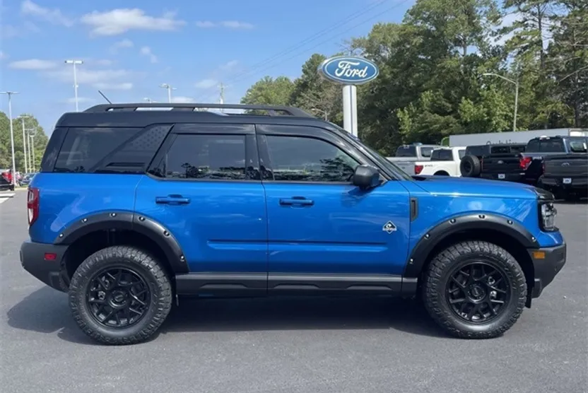 2025 Ford Bronco Sport Outer Banks photo 1