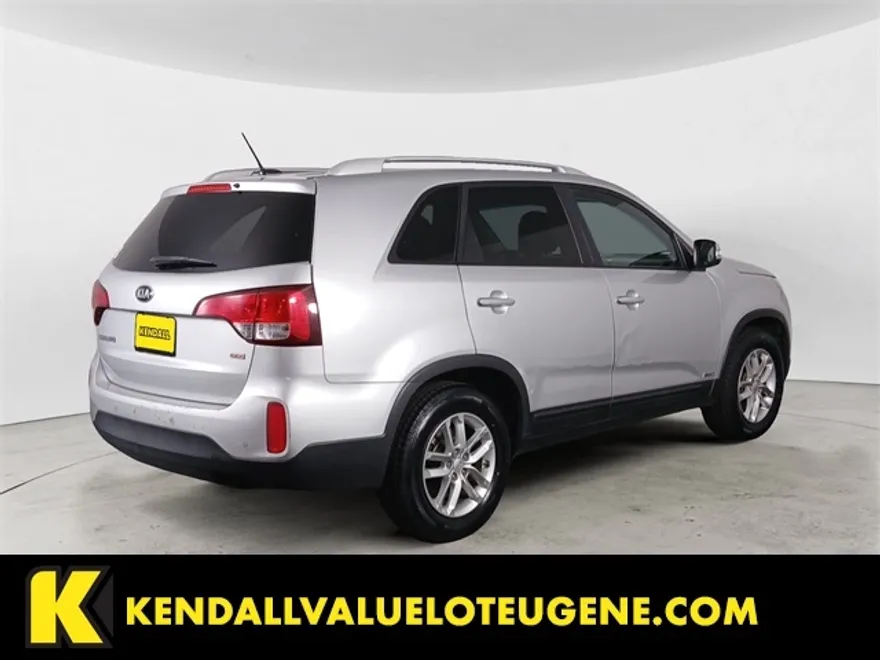 2015 Kia Sorento LX photo 1