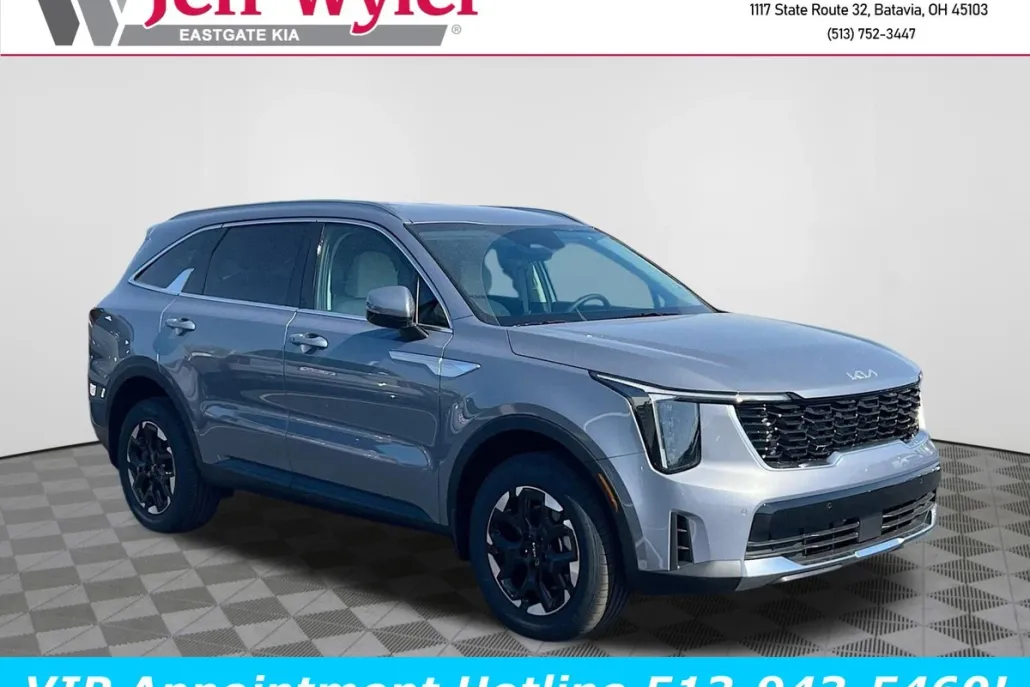 2025 Kia Sorento S photo 1