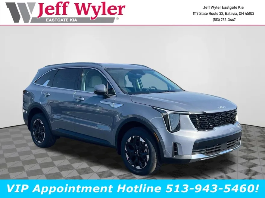 2025 Kia Sorento S photo 1