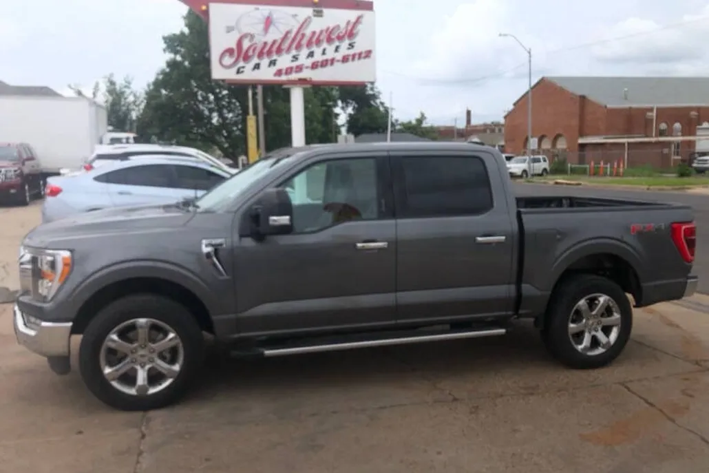 2022 Ford F-150 XLT photo 1