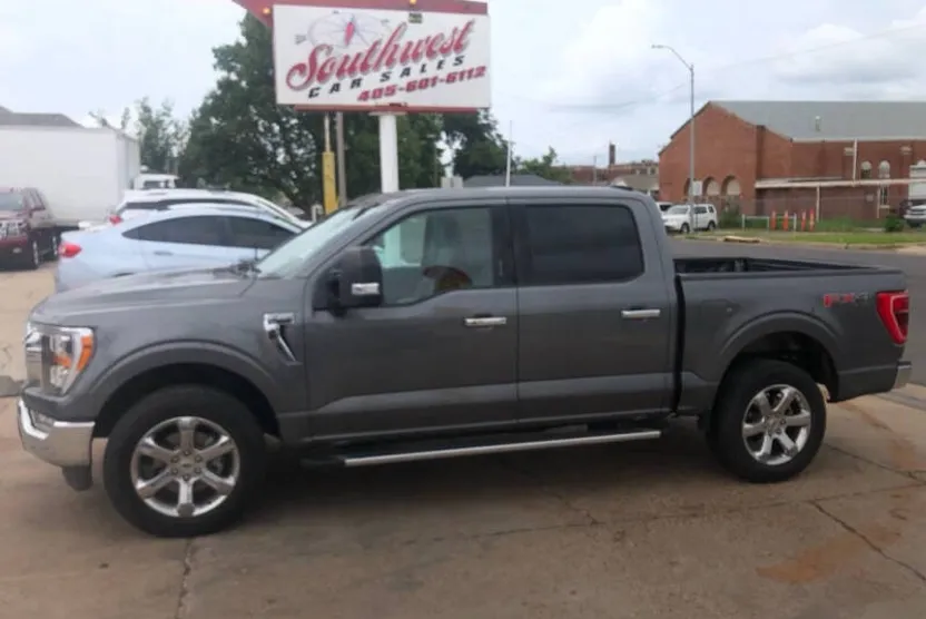 2022 Ford F-150 XLT photo 1