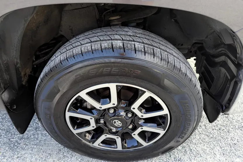 2016 Toyota Tundra SR5 TRD Pro photo 1