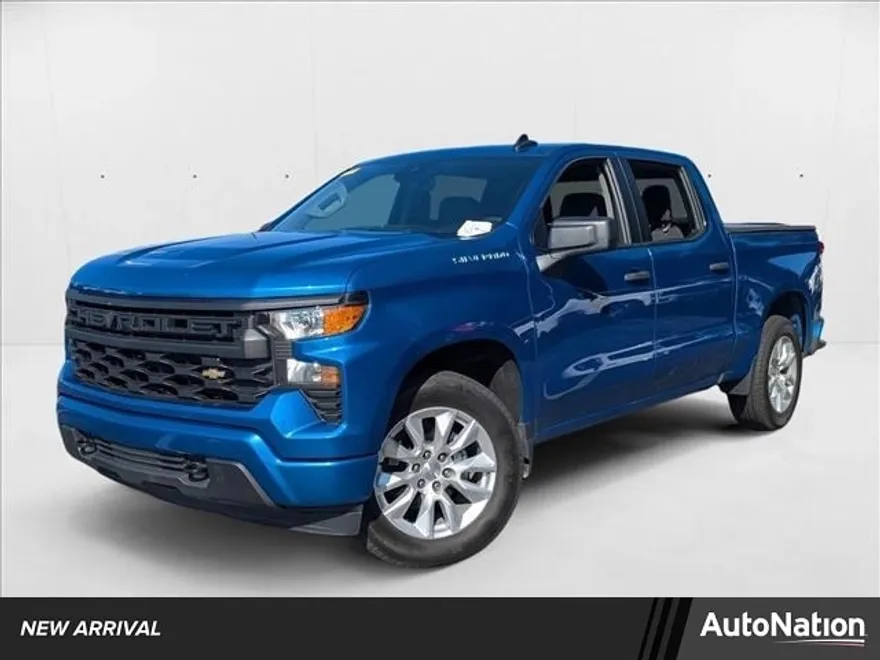 2022 Chevrolet Silverado 1500 Custom photo 1