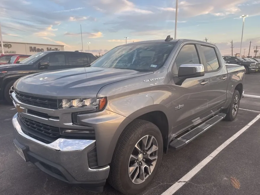 2020 Chevrolet Silverado 1500 LT Texas Edition photo 1