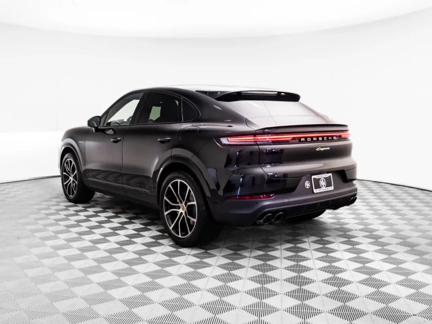2025 Porsche Cayenne E-Hybrid Coupe photo 1