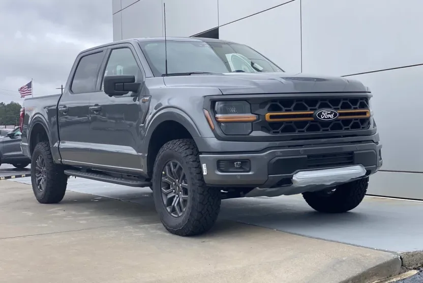 2025 Ford F-150 Tremor photo 1
