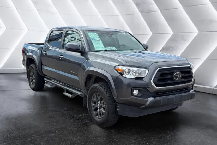 2023 Toyota Tacoma SR5 photo 1