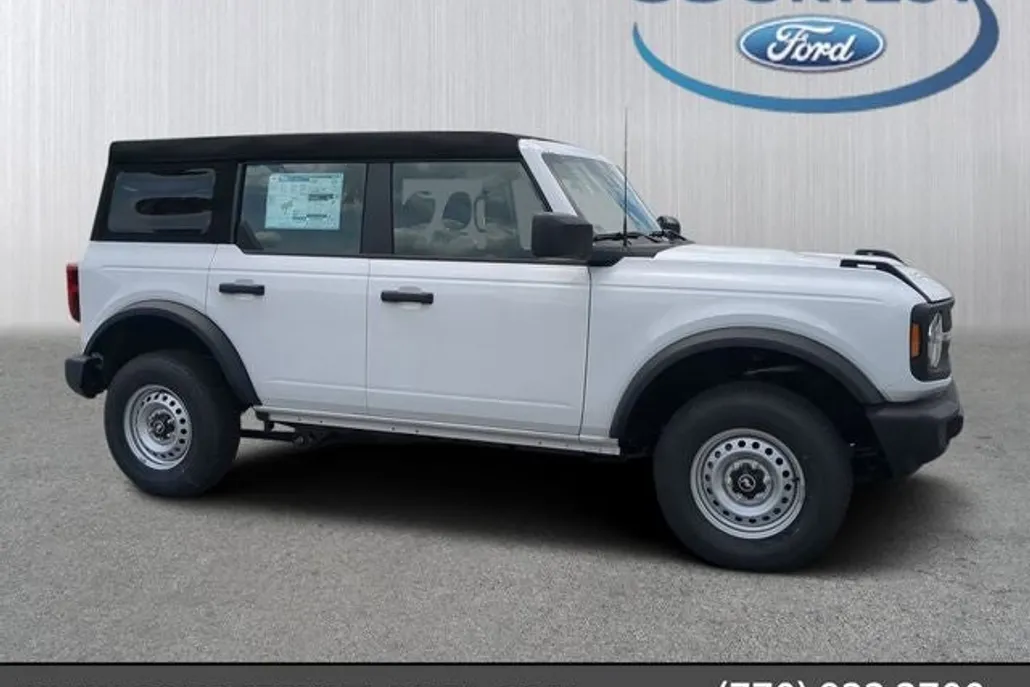 2025 Ford Bronco Base photo 1