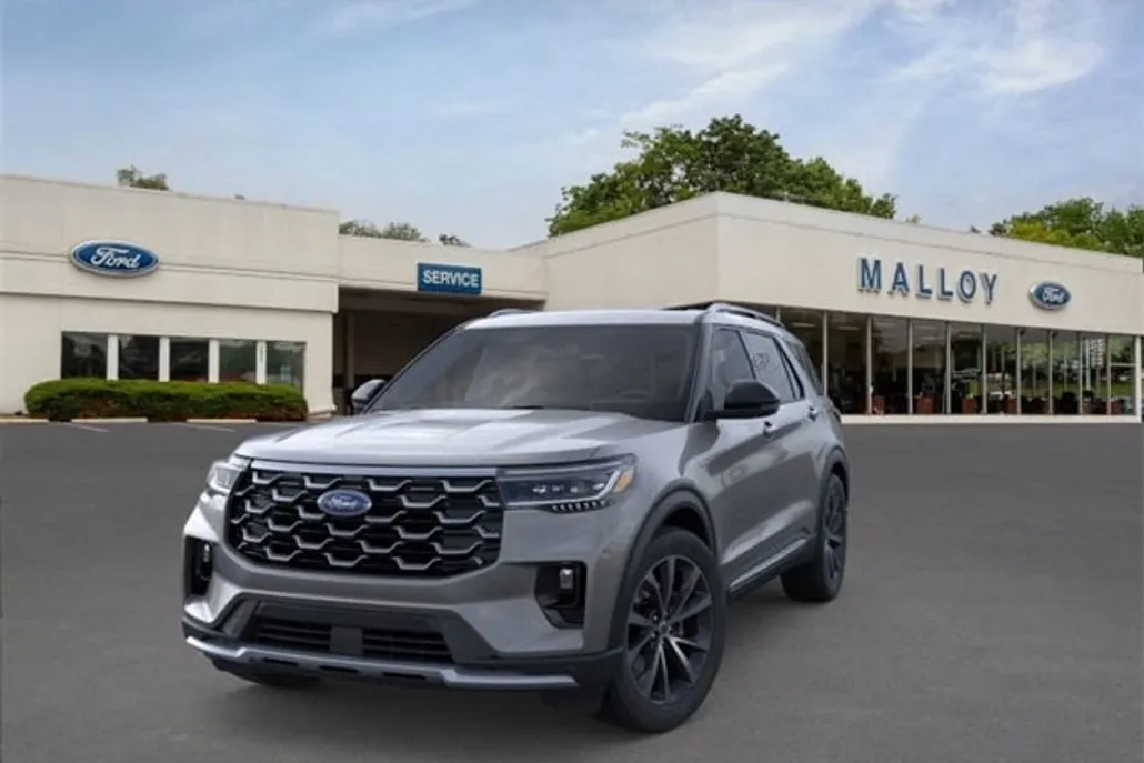 2025 Ford Explorer Platinum photo 1